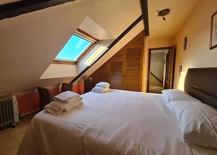 Apartamento Acogedor En Urbanización Con Piscina En