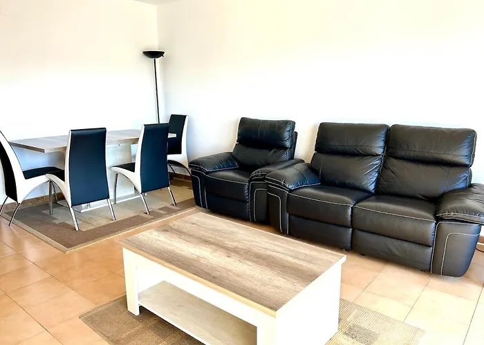 Acogedor En Urbanización Con Piscina En * Ajo