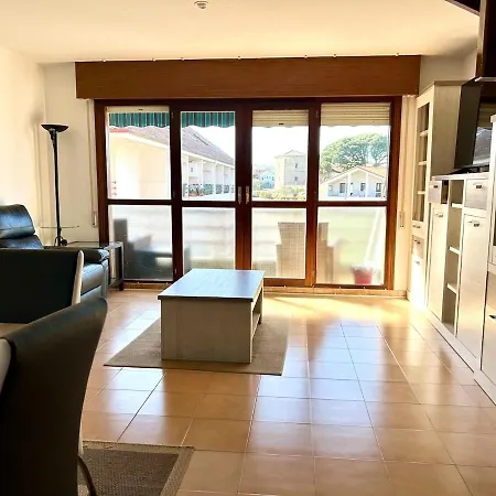 Acogedor Duplex En Urbanizacion Con Piscina En アパート *